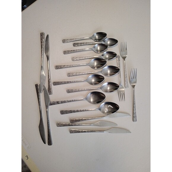 Vintage Supreme Cutlery Stainless Flatware - Picture 2 of 3